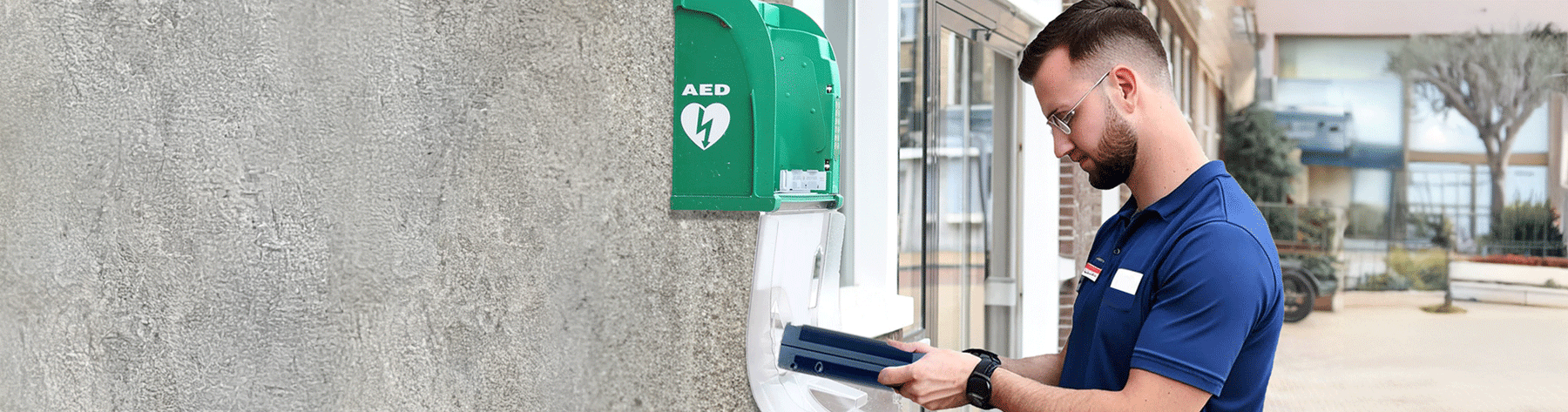 Waarom het regelmatig controleren van jouw AED levensreddend is