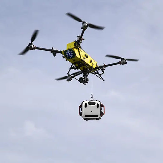 AED drone redt leven bij hartstilstand in Zweden
